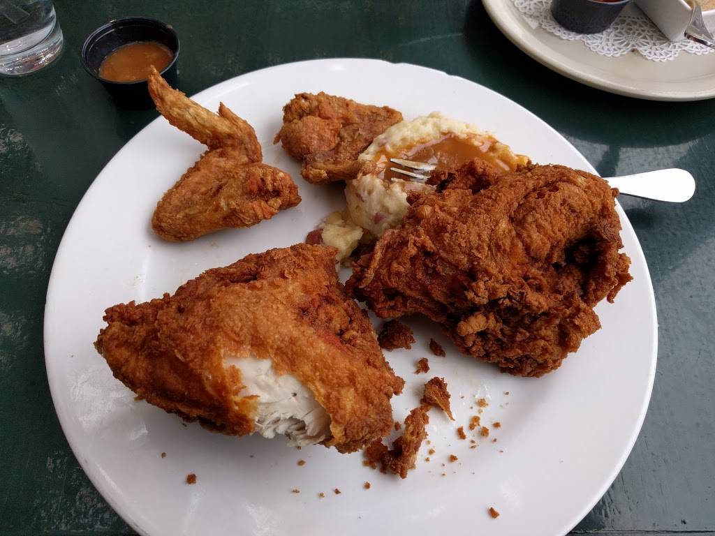 Bassetts | restaurant | 19950 Fisher Ave, Poolesville, MD 20837, USA | 3019727443 OR +1 301-972-7443