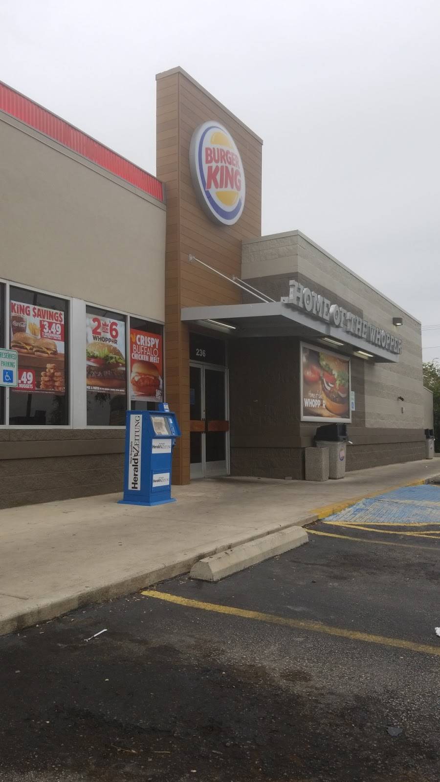 Burger King | restaurant | 236 W I H, 35, New Braunfels, TX 78130, USA | 8306277311 OR +1 830-627-7311