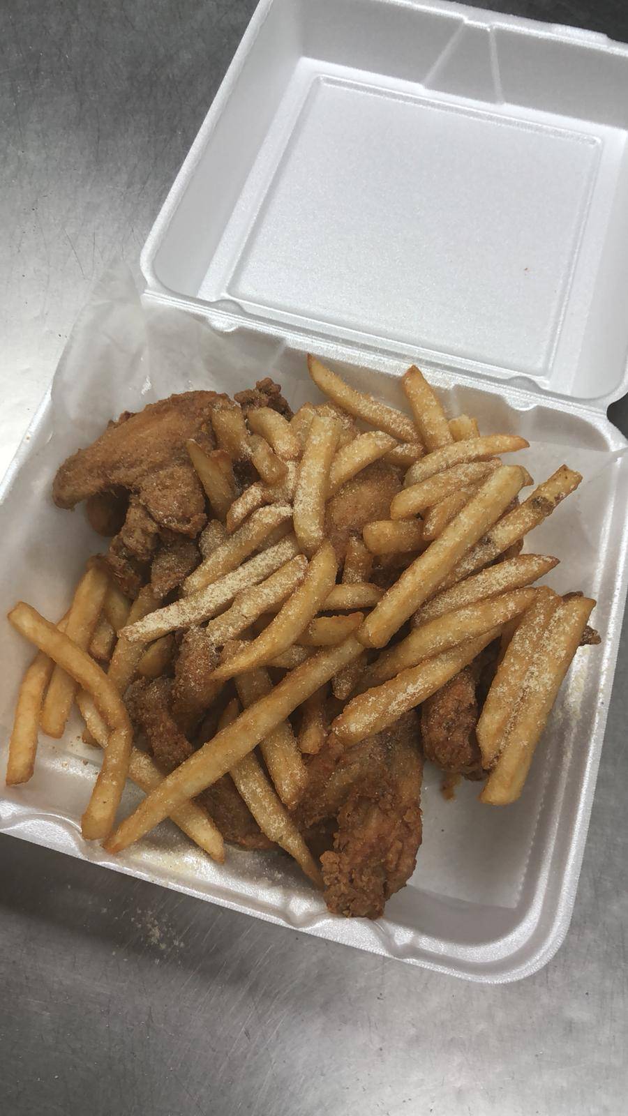 Ya Boy Fish & Chicken | restaurant | 4304 S Anthony Blvd, Fort Wayne, IN 46806, USA | 2607445200 OR +1 260-744-5200