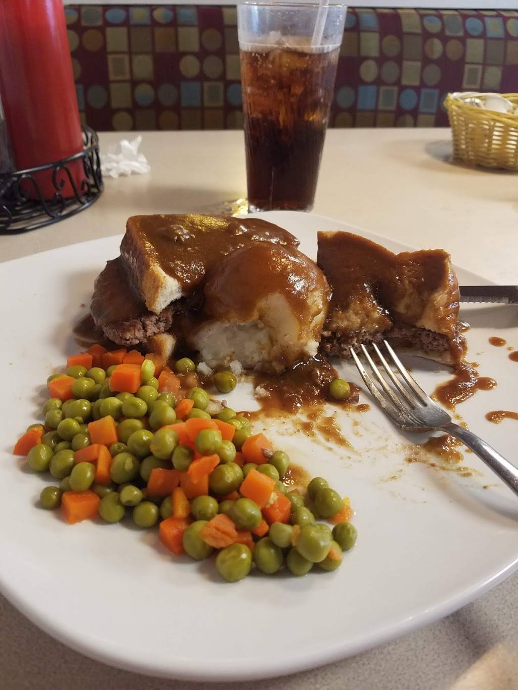 Pelican Cafe | restaurant | 2825 Gratiot Blvd, Marysville, MI 48040, USA | 8103646383 OR +1 810-364-6383