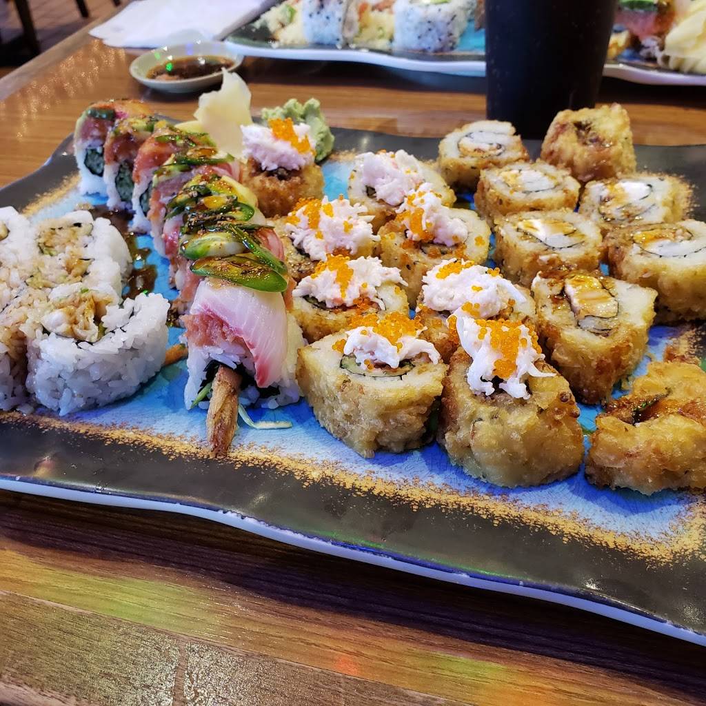 Yo Sushi | restaurant | 114 Robles Way, Vallejo, CA 94591, USA | 7076471100 OR +1 707-647-1100