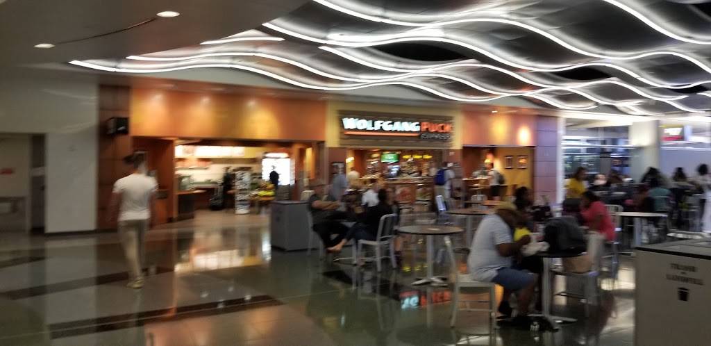 Wolfgang Puck Express | restaurant | 5757 Wayne Newton Blvd, Las Vegas, NV 89119, USA | 7022617321 OR +1 702-261-7321