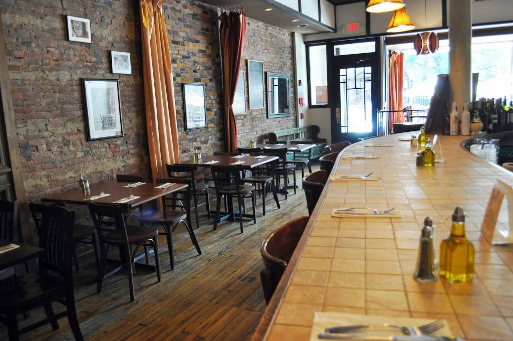 Veneto Wood Fired Pizza & Pasta | restaurant | 318 East Ave, Rochester, NY 14604, USA | 5854545444 OR +1 585-454-5444