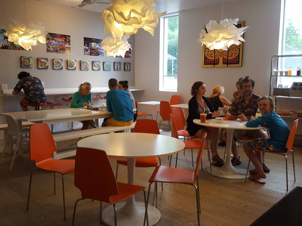 Thai Cafe | restaurant | 43 Grove St, Peterborough, NH 03458, USA | 6037845448 OR +1 603-784-5448