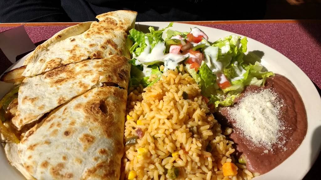 Pollo Royal | restaurant | 4517 N Tryon St, Charlotte, NC 28213, USA | 7045962239 OR +1 704-596-2239