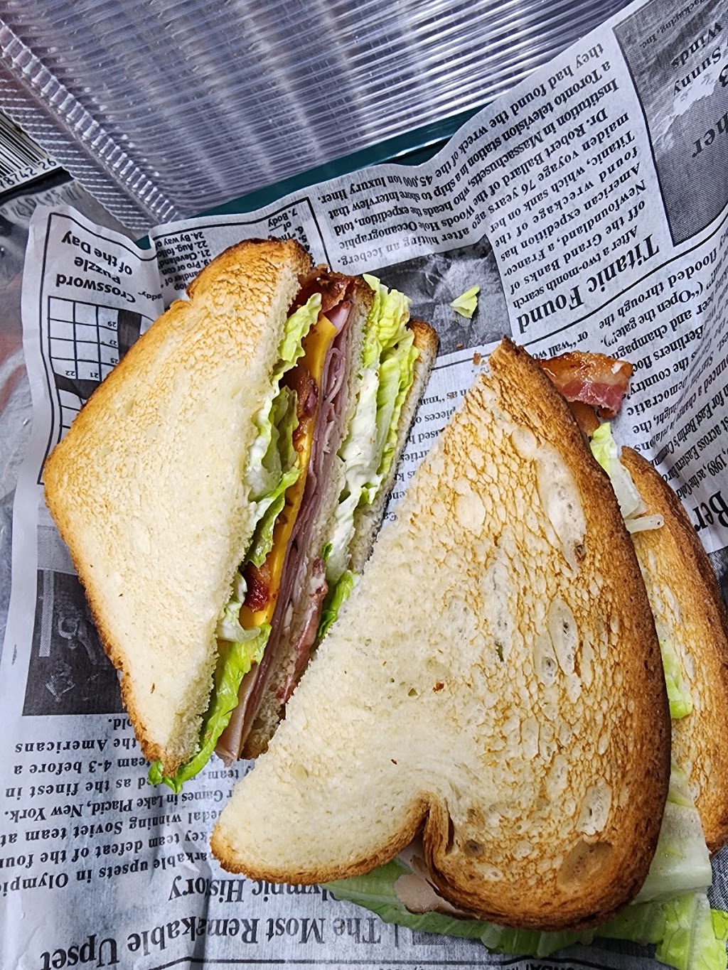 Izzys Cafe | restaurant | 146 Avenue E, Apalachicola, FL 32320, USA | 8503701236 OR +1 850-370-1236