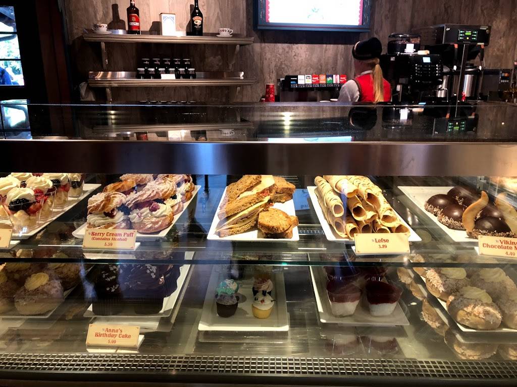 Kringla Bakeri Og Kafe | restaurant | 1510 North Avenue of the Stars, Orlando, FL 32830, USA | 4079393463 OR +1 407-939-3463