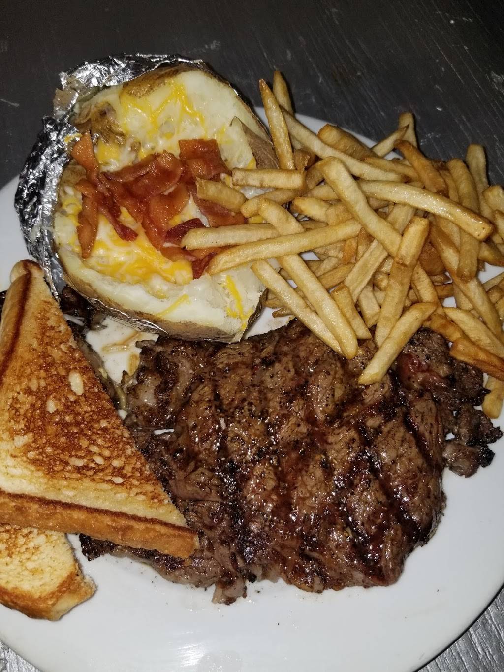 Charro De Oro Mexican Grill | restaurant | 1901 SW 27th St, El Reno, OK 73036, USA | 4052627490 OR +1 405-262-7490