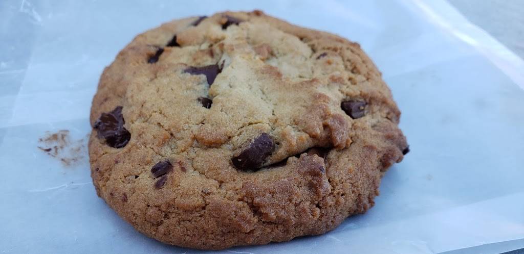 Local Chill Artisan Ice Cream | restaurant | 5140 Ocean Blvd, Siesta Key, FL 34242, USA | 9413887672 OR +1 941-388-7672