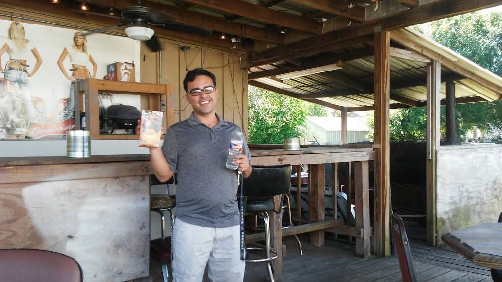 Sammie Js | restaurant | 9717 N Houston Rosslyn Rd, Houston, TX 77088, USA | 7134660821 OR +1 713-466-0821