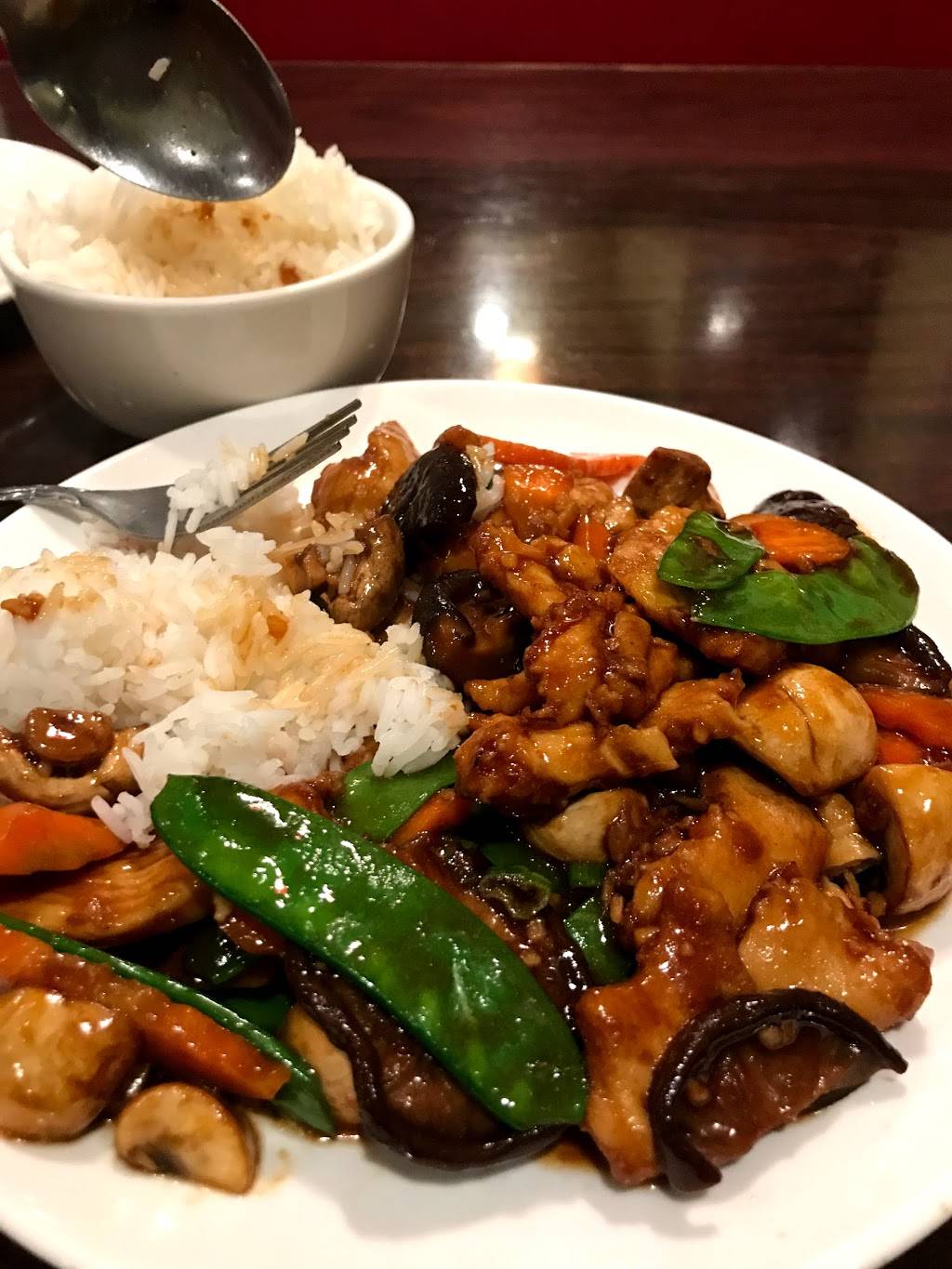 Western Wok | meal takeaway | 1311 N Hollywood Way, Burbank, CA 91505, USA | 8185669985 OR +1 818-566-9985