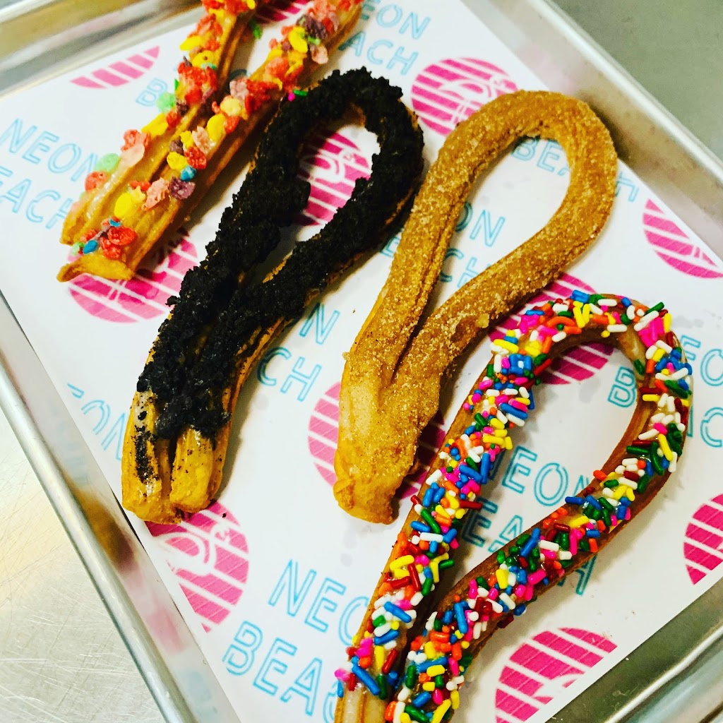 Neon Beach | restaurant | 131 N Orange Ave Ste 104, Orlando, FL 32801, USA | 4077359168 OR +1 407-735-9168