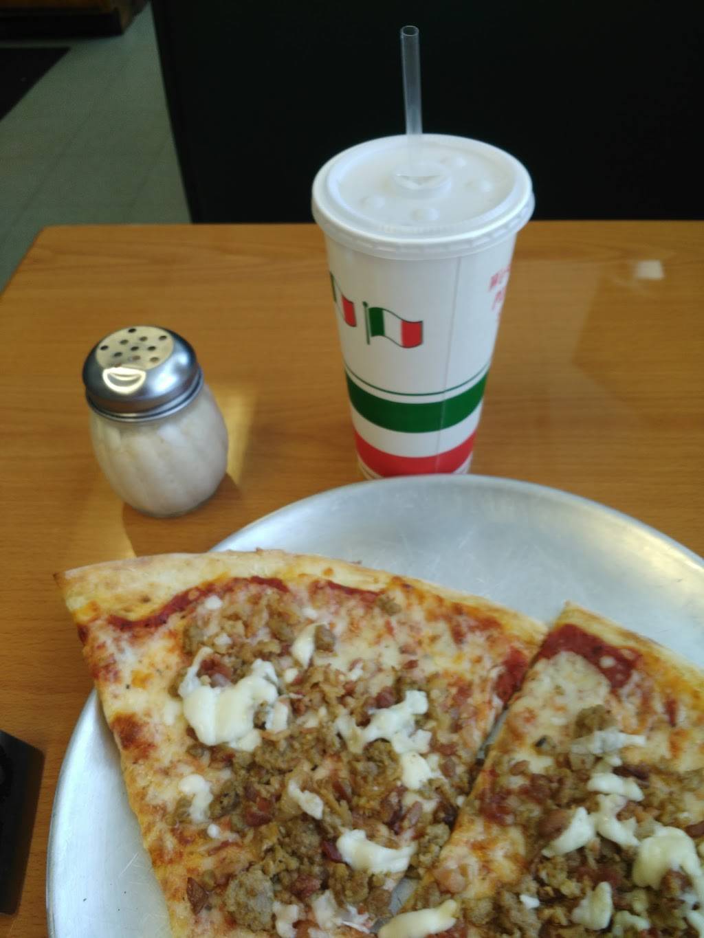 Italian Touch Pizza | restaurant | 345 W Reservoir Rd, Woodstock, VA 22664, USA | 5404598785 OR +1 540-459-8785