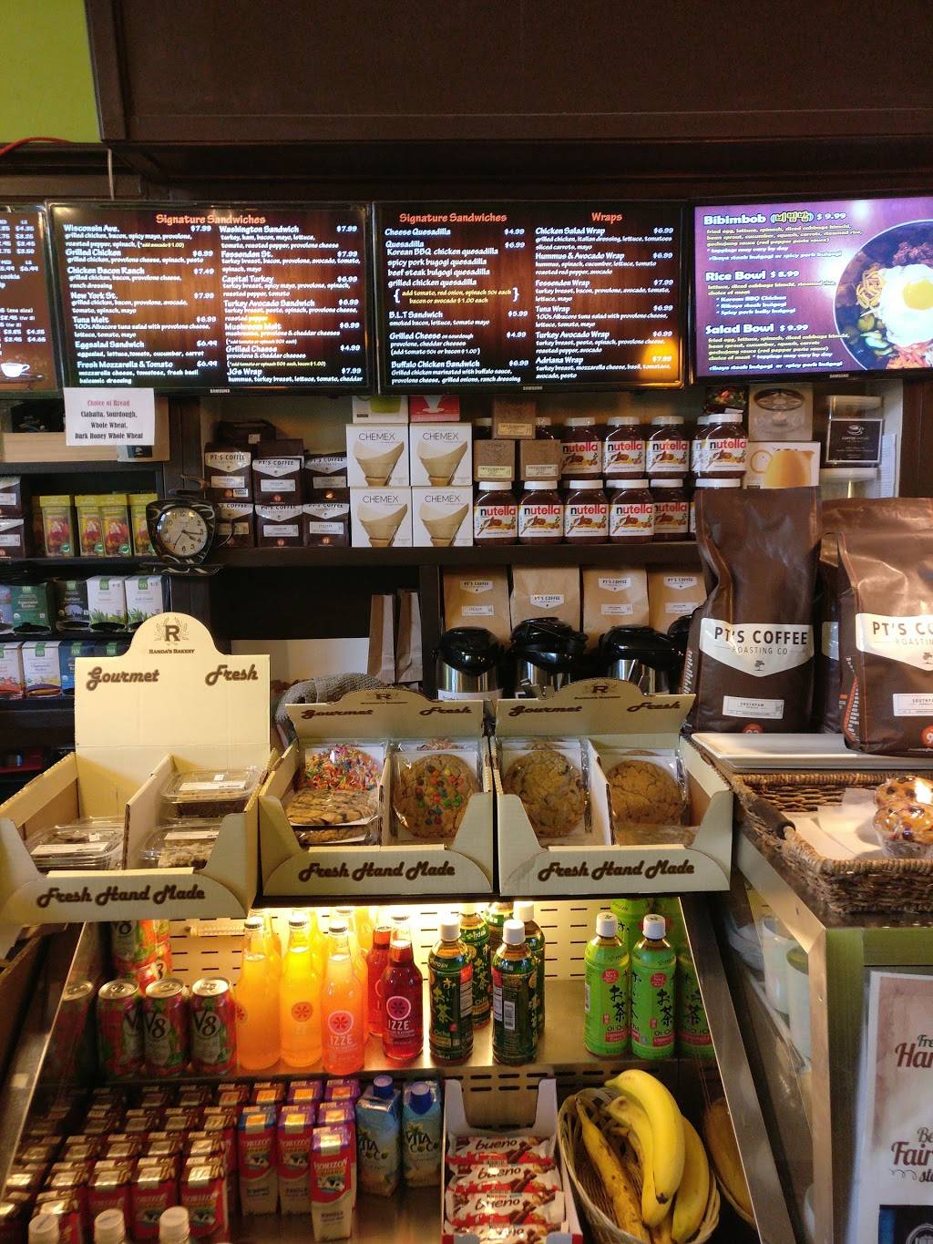 Petes New Haven Style Apizza | restaurant | 4940 Wisconsin Ave, Washington, DC 20016, USA | 2022377383 OR +1 202-237-7383