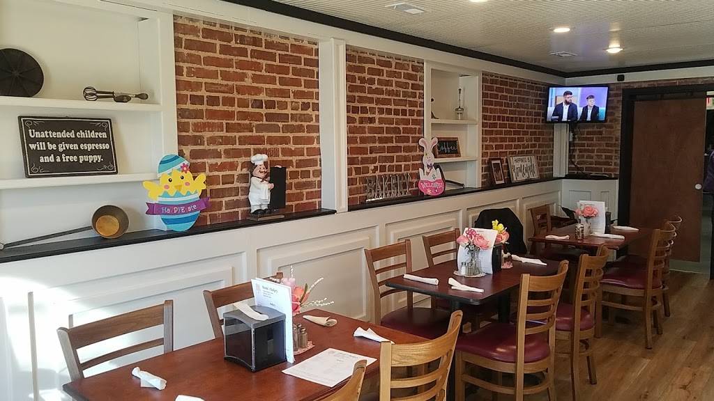Danas Bakery | restaurant | 3 E Liberty St, York, SC 29745, USA | 8038184296 OR +1 803-818-4296