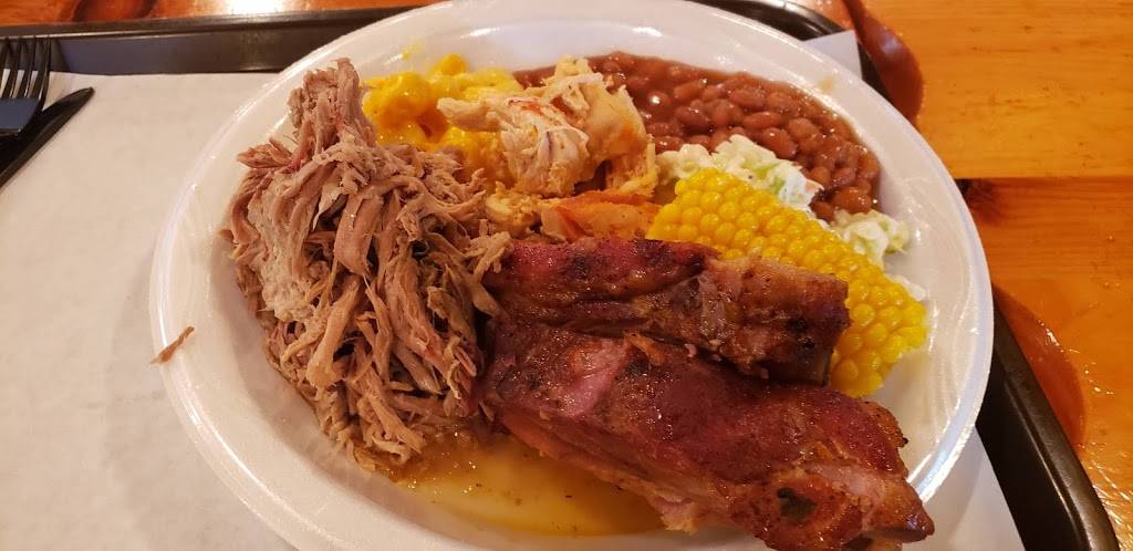 Mutts BBQ | restaurant | 214 E Butler Rd, Mauldin, SC 29662, USA | 8642549997 OR +1 864-254-9997