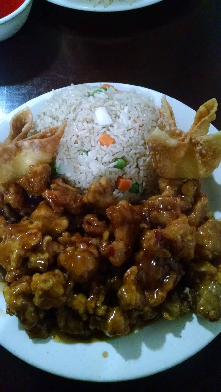 Happy House | restaurant | 202 E Silknitter St #9426, Rose Hill, KS 67133, USA | 3167767888 OR +1 316-776-7888