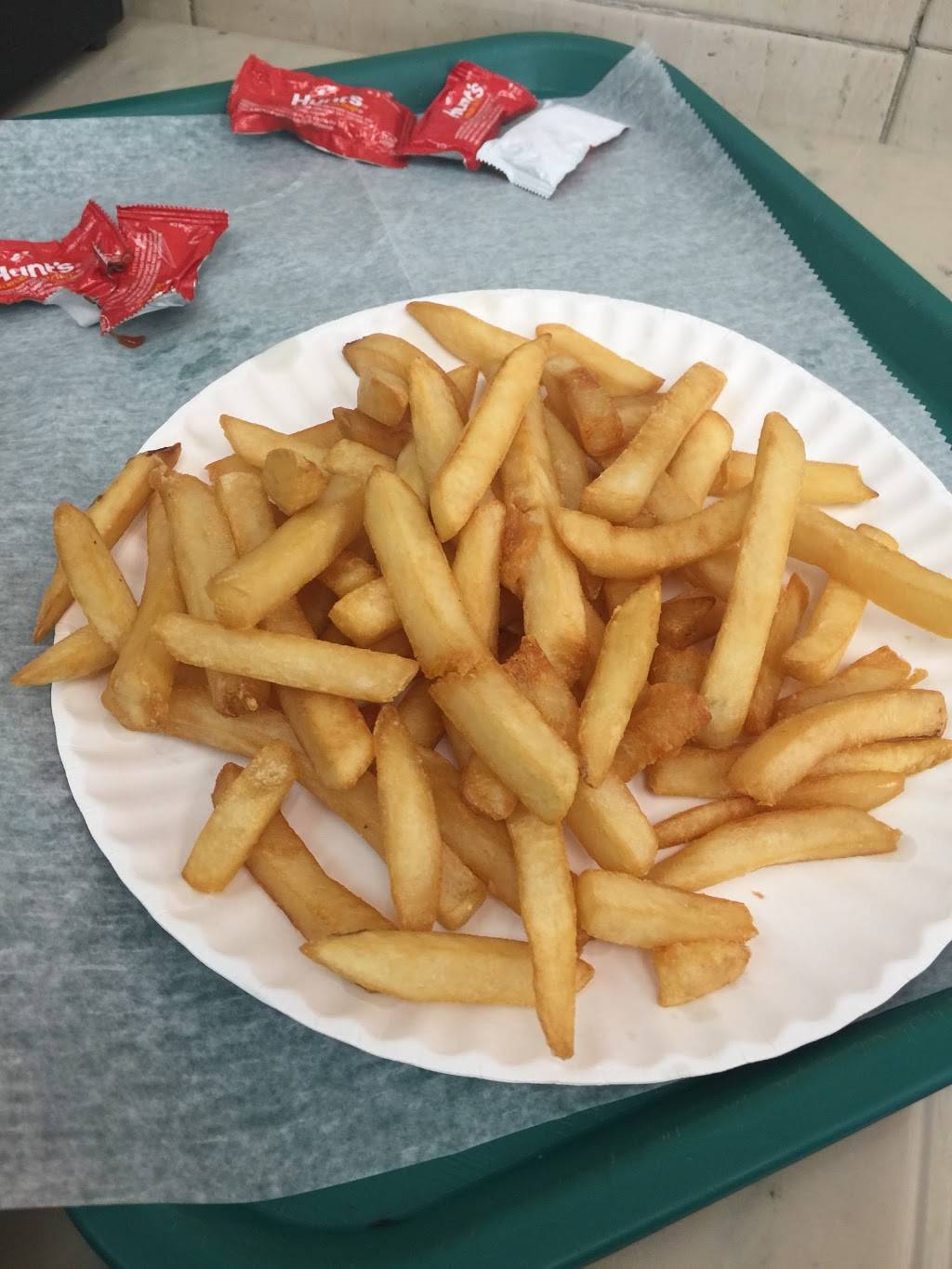 Naomis Kosher Pizza | restaurant | 68-28 Main St, Flushing, NY 11367, USA | 7185208754 OR +1 718-520-8754