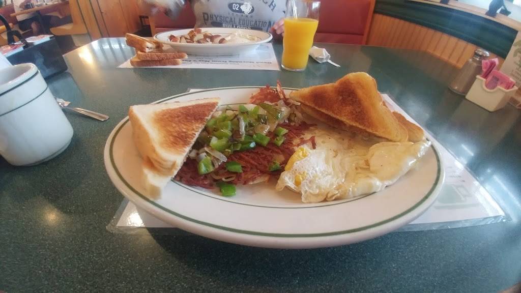 Mays Family Restaurant | restaurant | 2295 W Front St, Berwick, PA 18603, USA | 5707522700 OR +1 570-752-2700