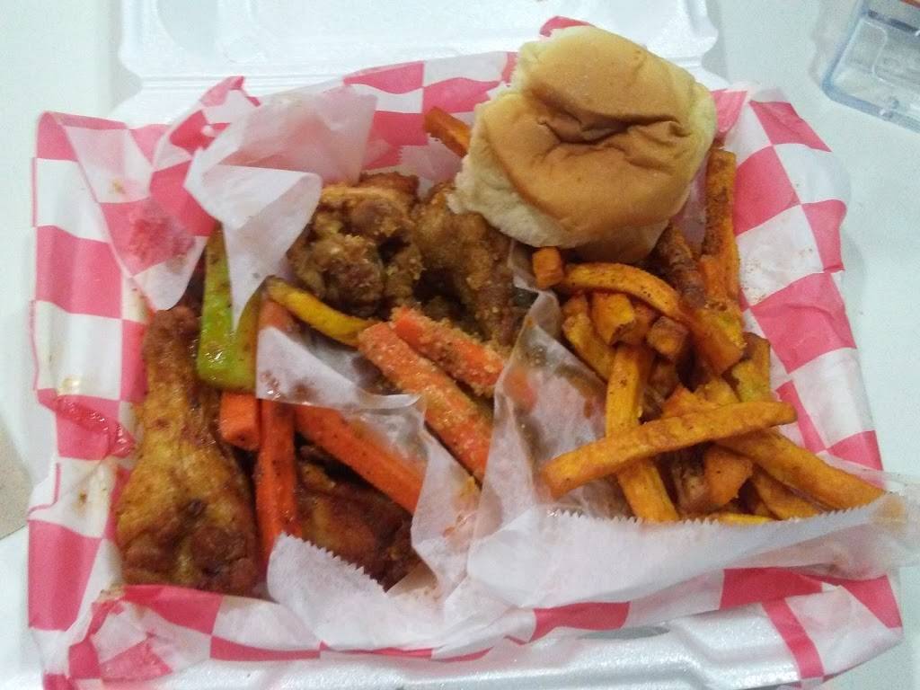 SIRG Wings & More | restaurant | 1001 S Interstate 35 East Service Rd #324B, DeSoto, TX 75115, USA | 9722240061 OR +1 972-224-0061