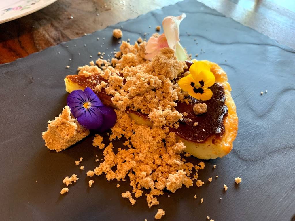 Magna Kusina | restaurant | 2525 SE Clinton St, Portland, OR 97202, USA | 5033958542 OR +1 503-395-8542