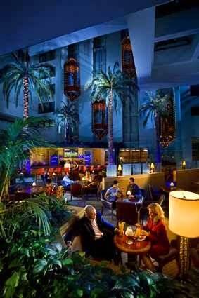 Bristol Palms California Bistro | restaurant | 3050 Bristol St a, Costa Mesa, CA 92626, USA | 7145407000 OR +1 714-540-7000