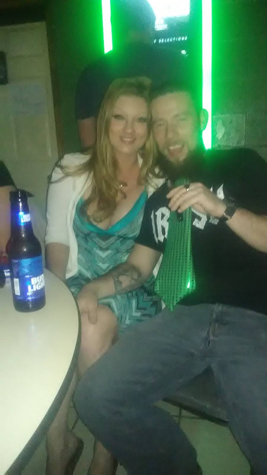 Southern Star Restaurant | restaurant | 53 Lakewood Dr, Beechgrove, TN 37018, USA | 9313940718 OR +1 931-394-0718