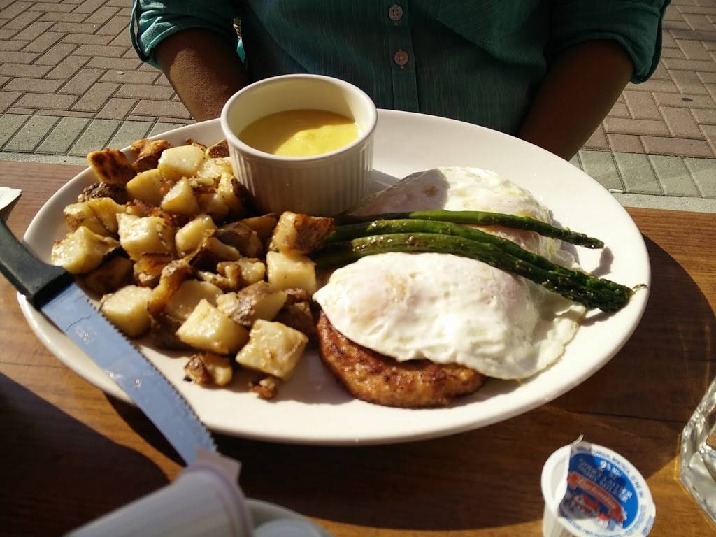 Sunset Grill | restaurant | 1123 Lodestar Rd, North York, ON M3J 0G9, Canada | 4166363447 OR +1 416-636-3447