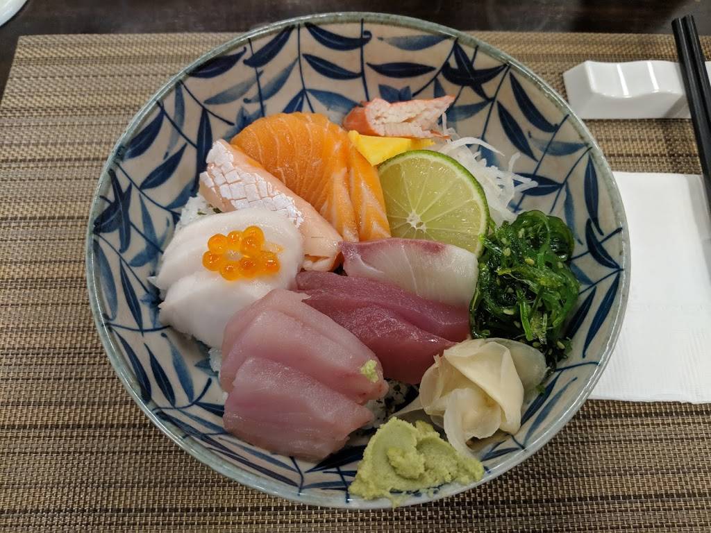 Daeco Sushi | restaurant | 40 St Clair Ave W, Toronto, ON M4V 3A2, Canada | 6473451212 OR +1 647-345-1212