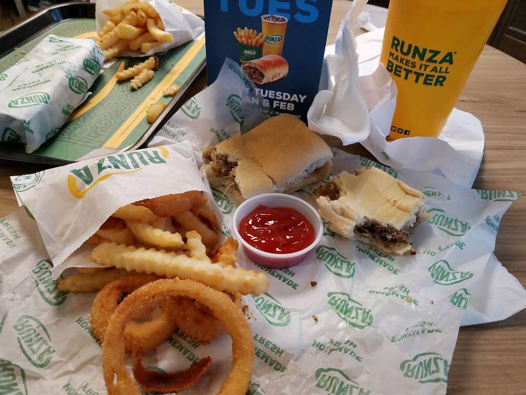 Runza Restaurant | restaurant | 816 Galvin Rd S, Bellevue, NE 68005, USA | 4022920267 OR +1 402-292-0267