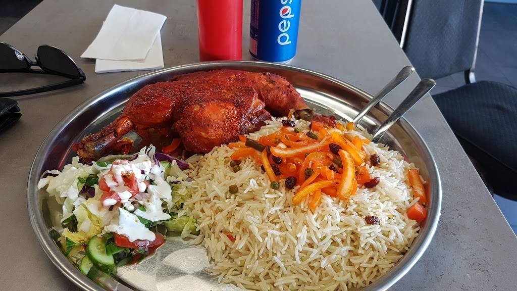 Somali Restaurant | restaurant | 2127 University Ave W, Windsor, ON N9B 1E3, Canada | 5199778418 OR +1 519-977-8418