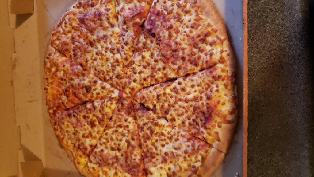 Little Caesars Pizza | meal takeaway | 7516 Pershing Blvd, Kenosha, WI 53142, USA | 2626971121 OR +1 262-697-1121