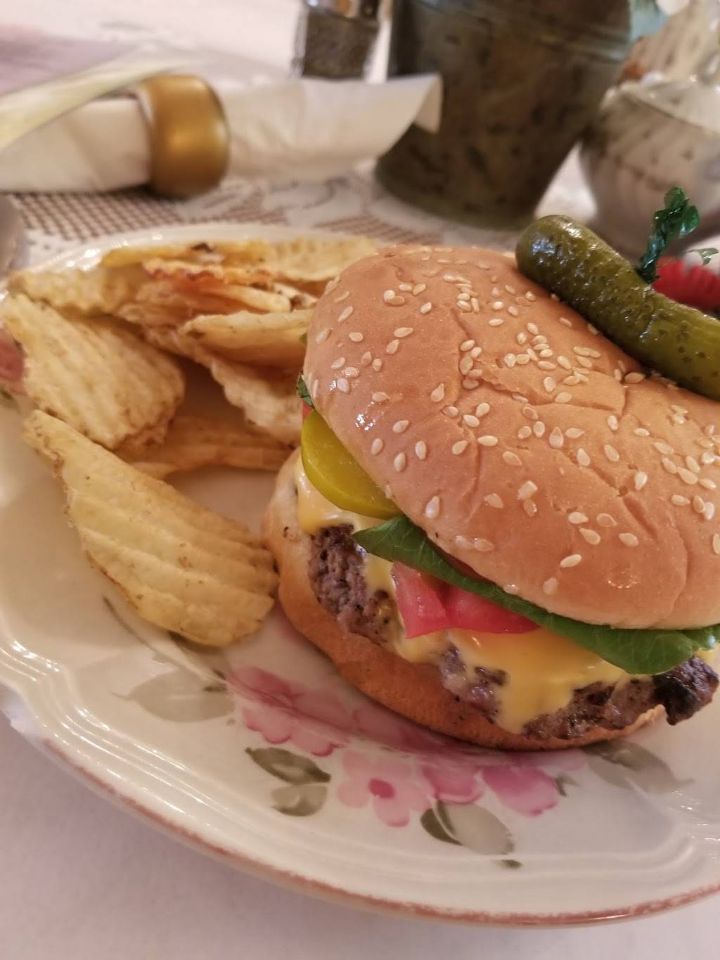 Dianes Creations & Tea Room | restaurant | 114 Broadway, Kissimmee, FL 34741, USA | 4072014733 OR +1 407-201-4733