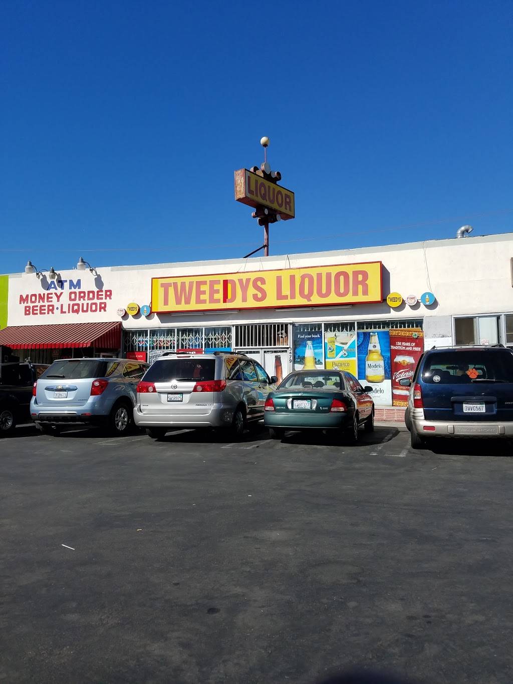 Dominos Pizza | meal delivery | 3538 Tweedy Blvd, South Gate, CA 90280, USA | 3235633030 OR +1 323-563-3030