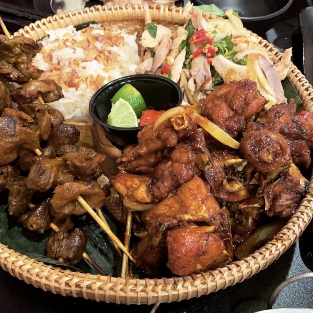 Ốc NGON | restaurant | 3465 W Walnut St Unit 221, Garland, TX 75042, USA | 4699296113 OR +1 469-929-6113