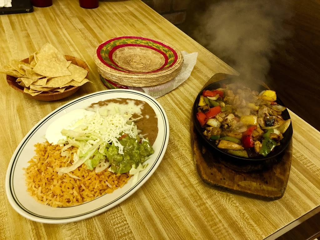 Taqueria Santa Rosa #5 | restaurant | 791 Montecito Center, Santa Rosa, CA 95409, USA | 7075382642 OR +1 707-538-2642