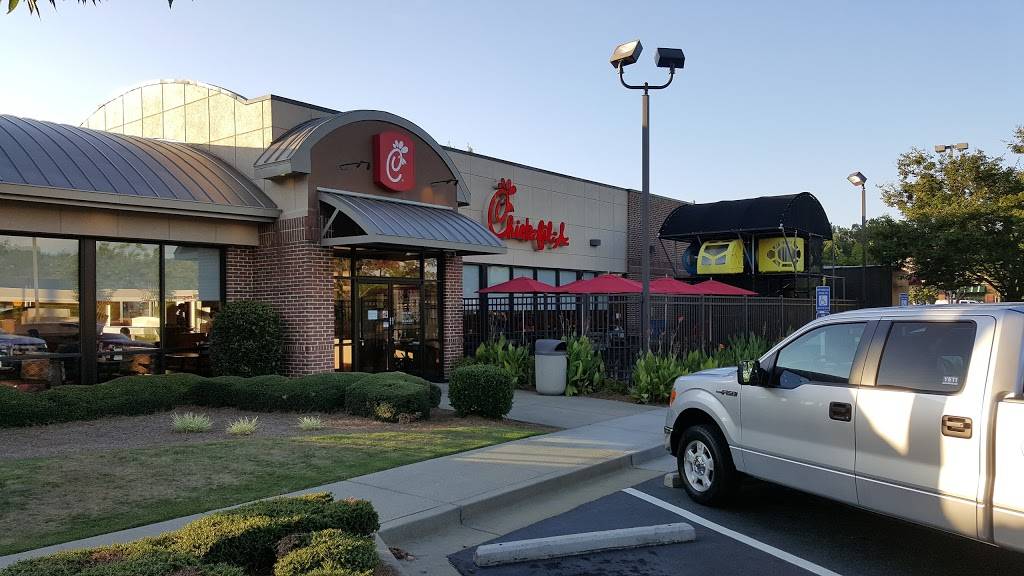 Chick-fil-A | restaurant | 8475 Holcomb Bridge Rd, Alpharetta, GA 30022, USA | 7706408280 OR +1 770-640-8280