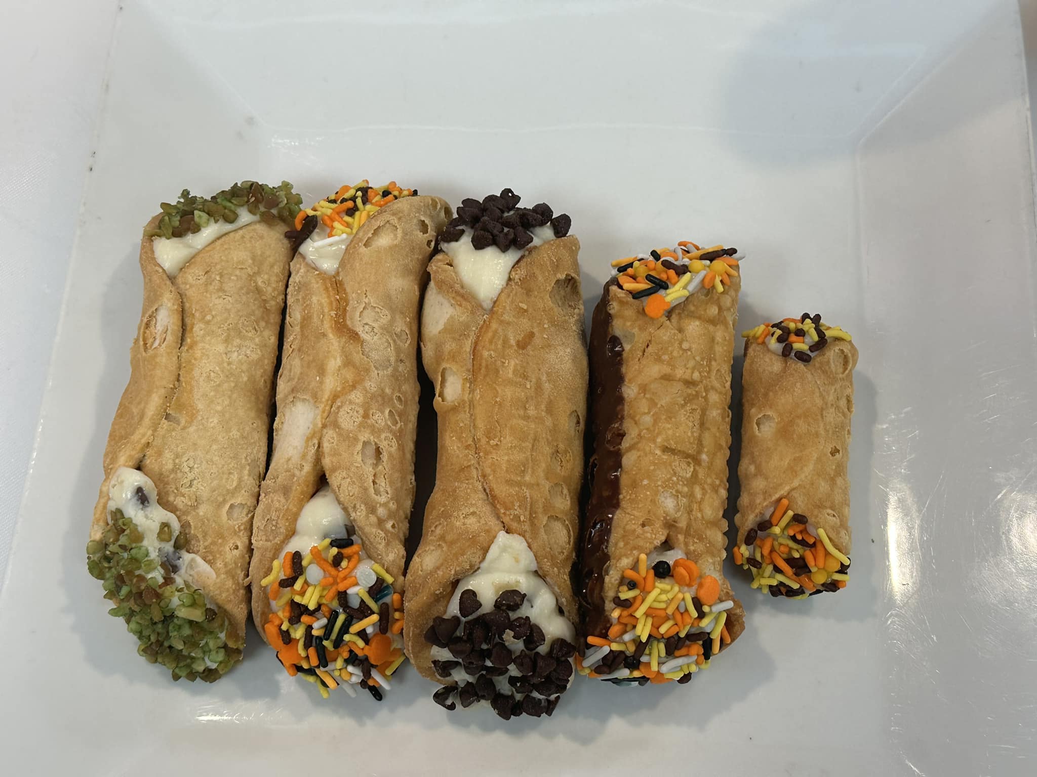 The Slice Spot | restaurant | 960 E Roosevelt Rd, West Chicago, IL 60185, USA | 6304730322 OR +1 630-473-0322