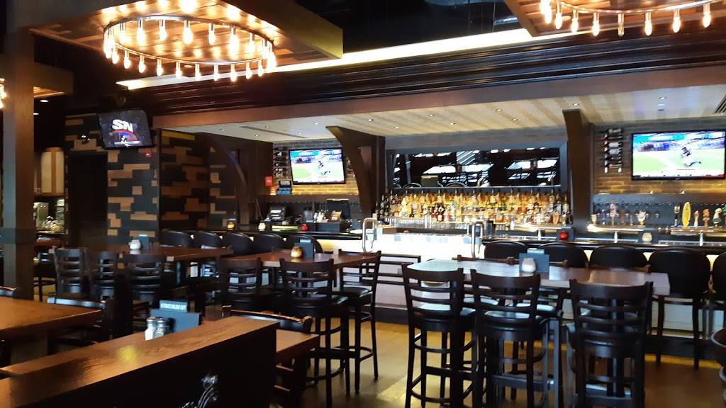 State & Main Kitchen & Bar | restaurant | 14760 Yonge St, Aurora, ON L4G 7H8, Canada | 9055037900 OR +1 905-503-7900