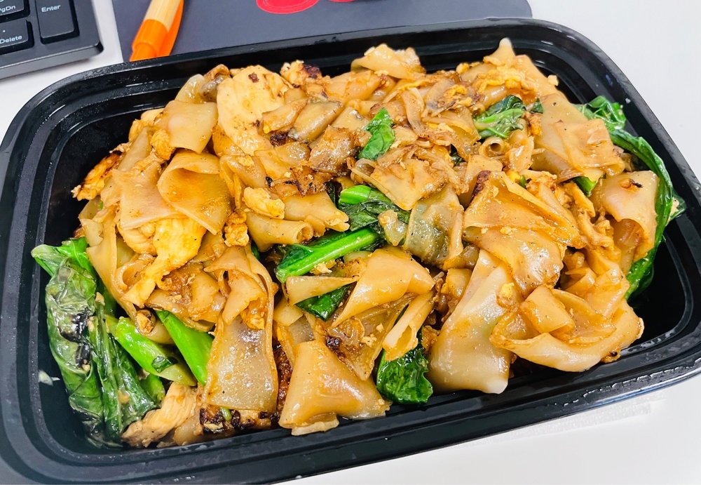 Tuk Tuk Thai Street Food | restaurant | 2222 Michelson Dr Suite 208, Irvine, CA 92612, USA | 9497741765 OR +1 949-774-1765