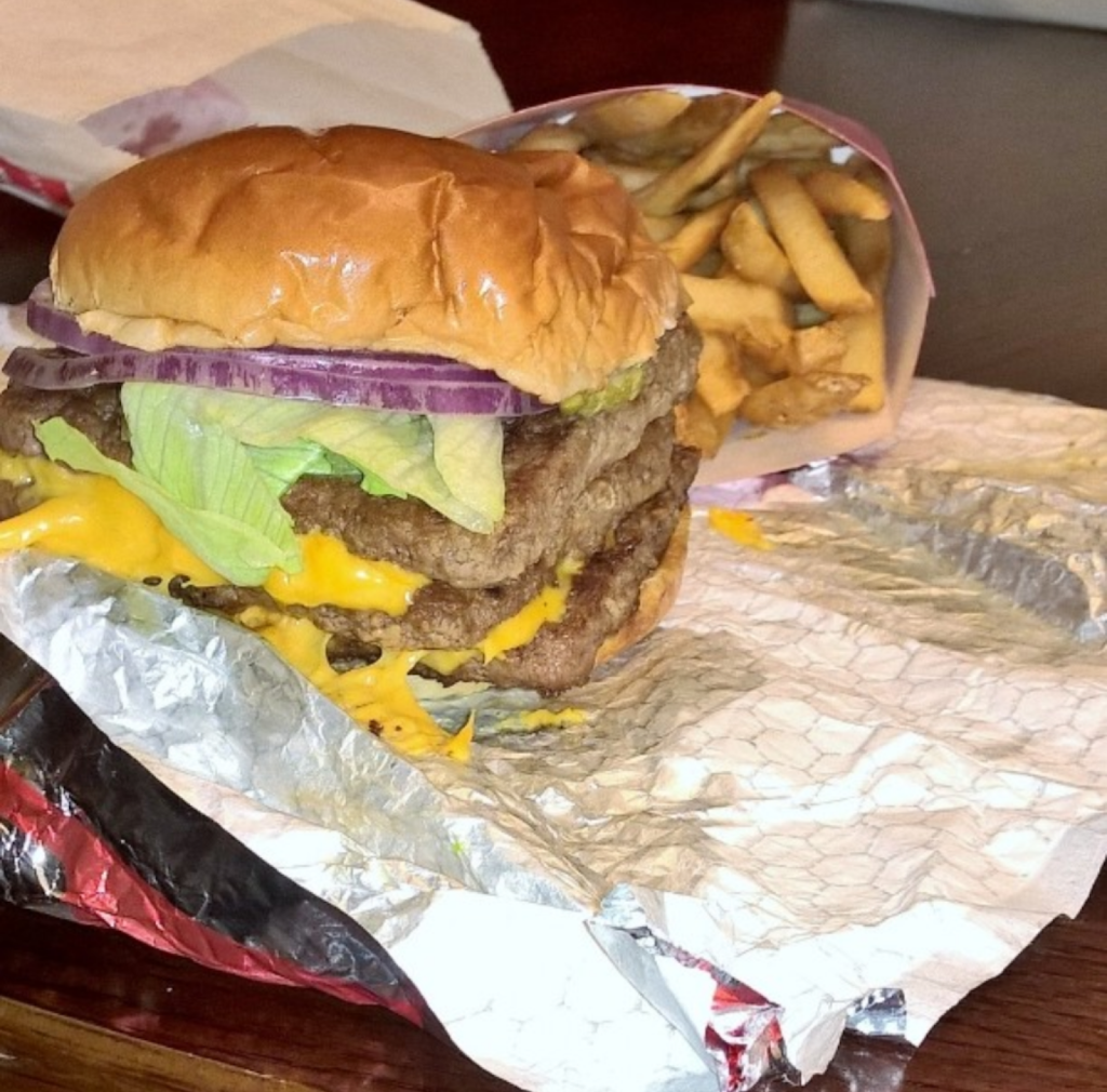 Wendys | restaurant | 112 Mall Blvd, Savannah, GA 31406, USA | 9123522801 OR +1 912-352-2801