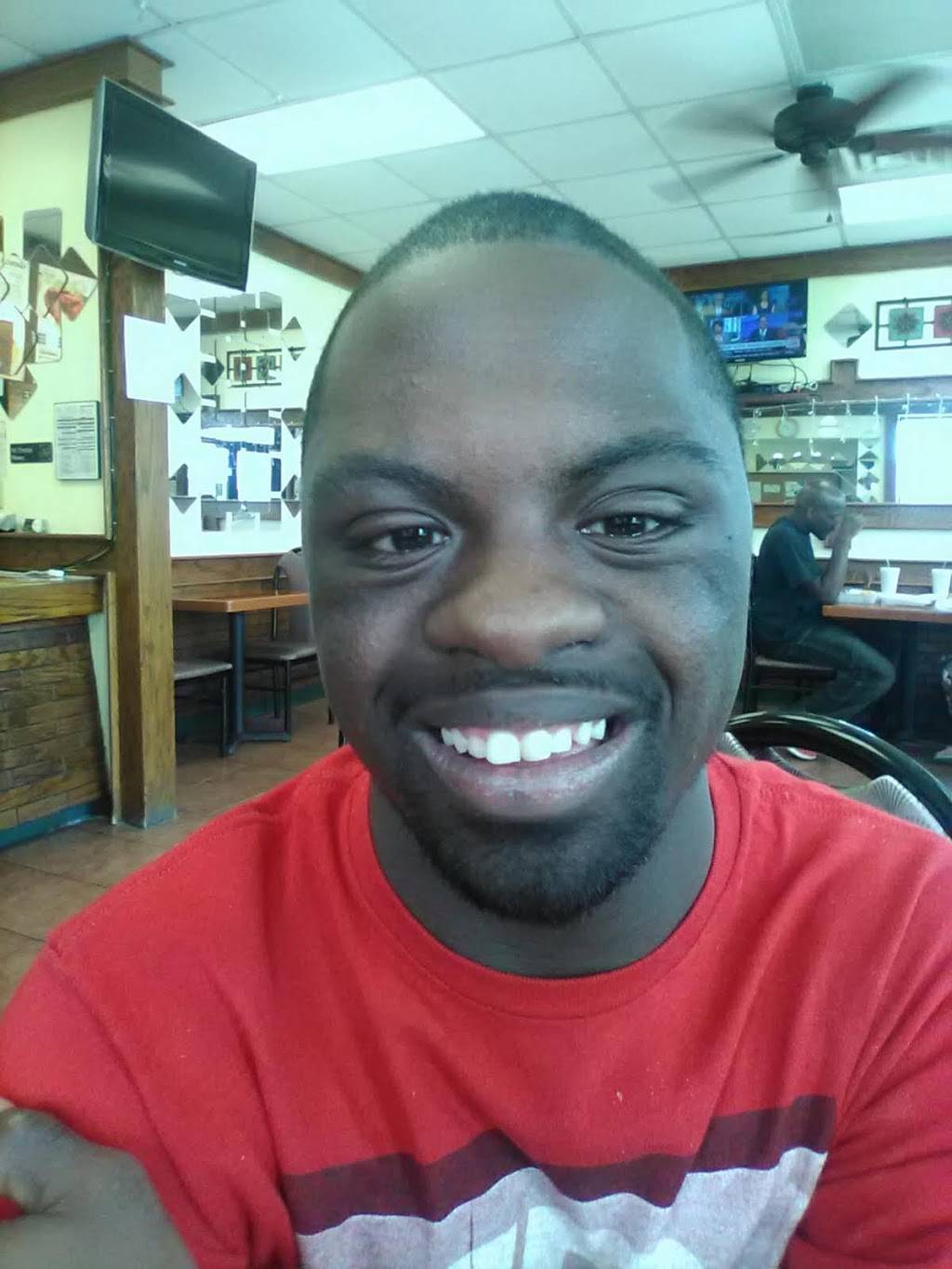 American Wings & Deli | restaurant | 1996 Watson Blvd, Warner Robins, GA 31093, USA | 4789299771 OR +1 478-929-9771