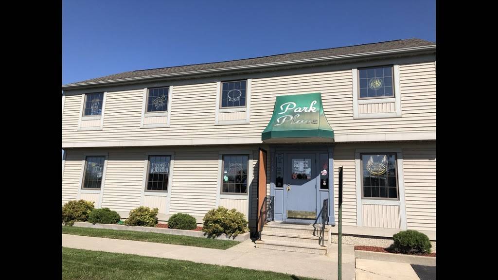 Russs Park Place | restaurant | 1637 E Racine St, Janesville, WI 53545, USA | 6087545600 OR +1 608-754-5600
