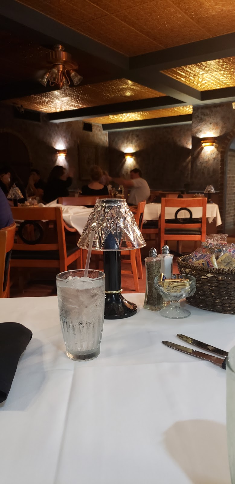 Saxony Steak Room & Lounge | night club | 501 N Marland Blvd, Hobbs, NM 88240, USA | 5753973251 OR +1 575-397-3251