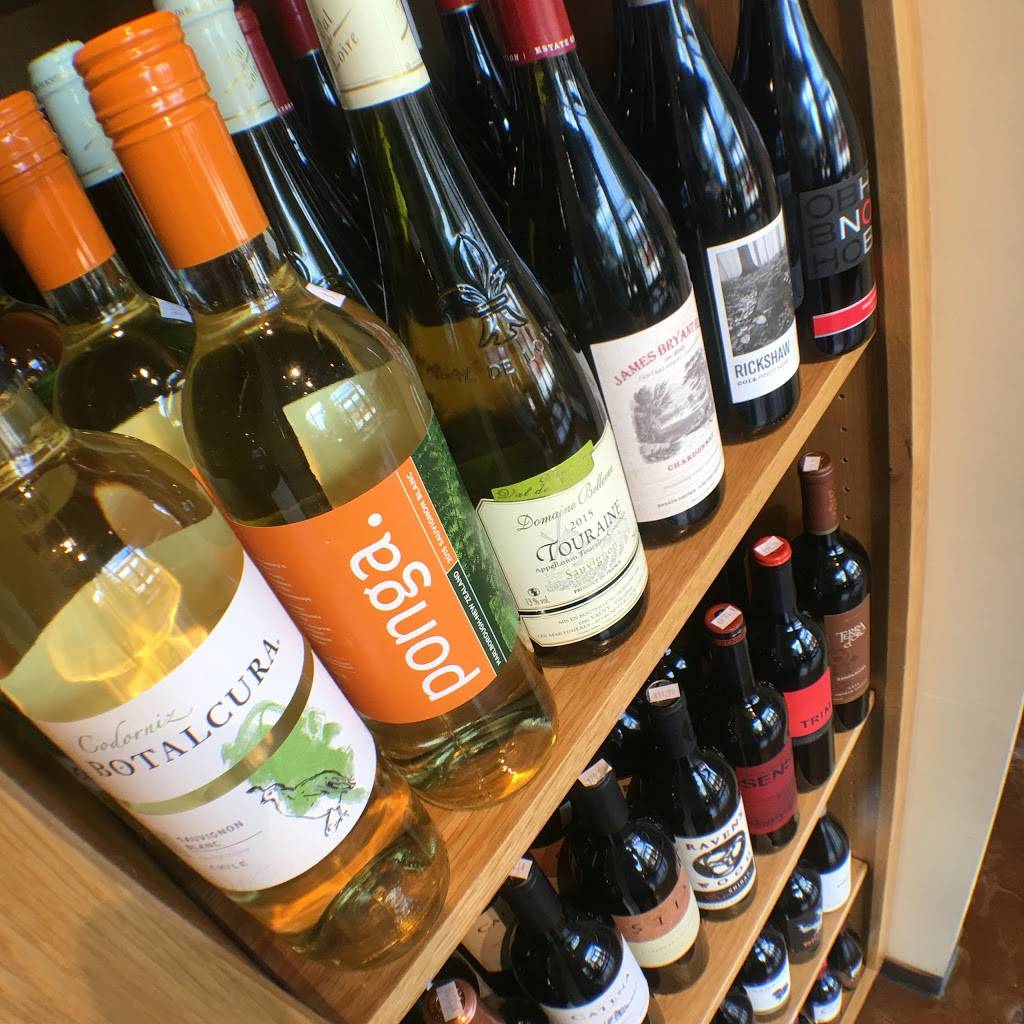 Lost Dog Cafe - Alexandria | restaurant | 808 N Henry St, Alexandria, VA 22314, USA | 5719706511 OR +1 571-970-6511