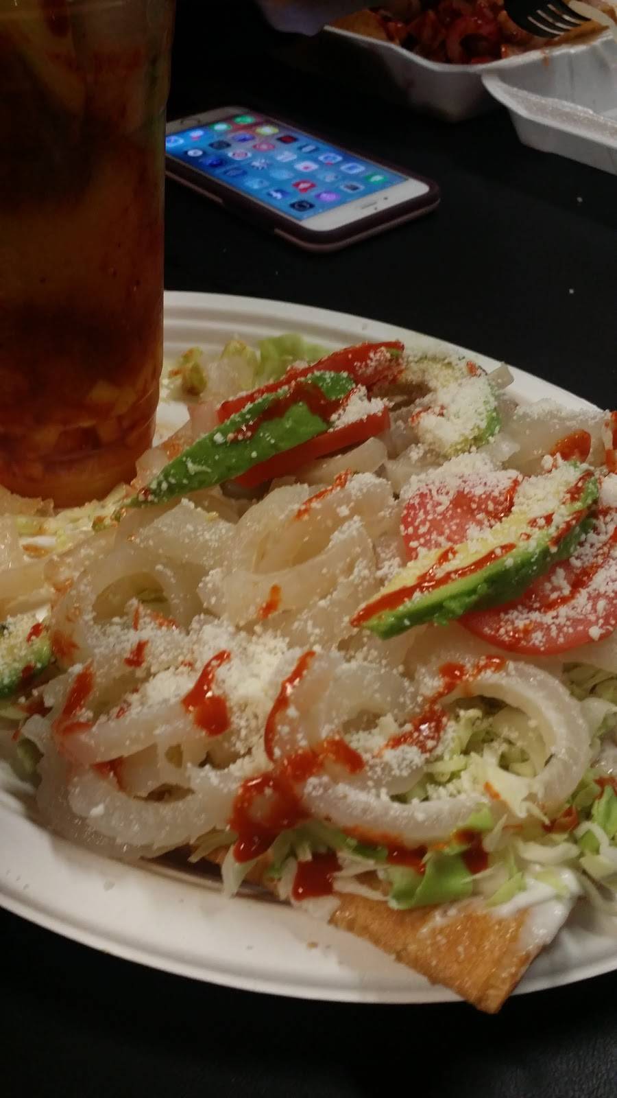 Antojitos Locos | restaurant | 123 SW 152nd St, Burien, WA 98166, USA | 2064788741 OR +1 206-478-8741