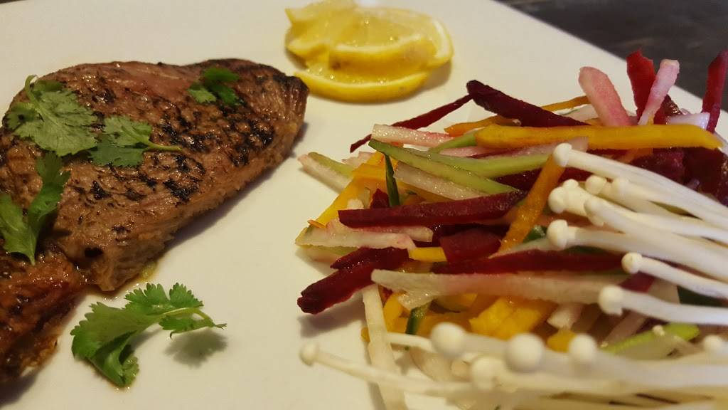 Roses New York | restaurant | 13130 Yonge St, Richmond Hill, ON L4E 2T3, Canada | 9057730111 OR +1 905-773-0111