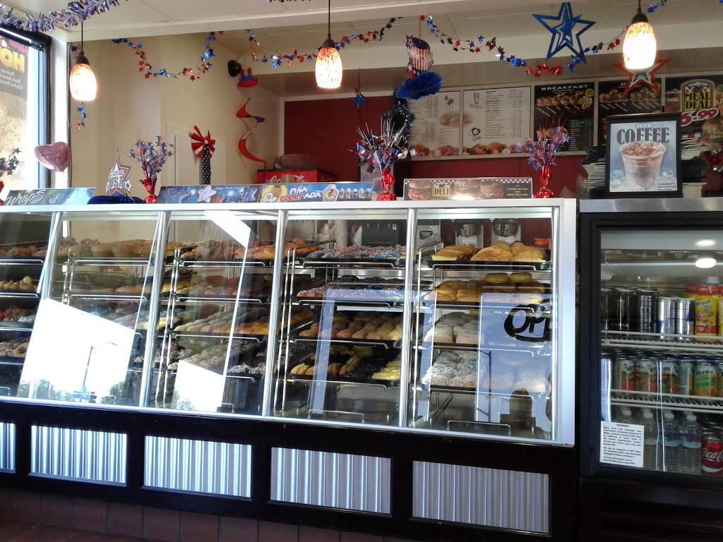 Yum Yum Donuts | bakery | 23342 Lyons Ave, Newhall, CA 91321, USA | 6617993667 OR +1 661-799-3667