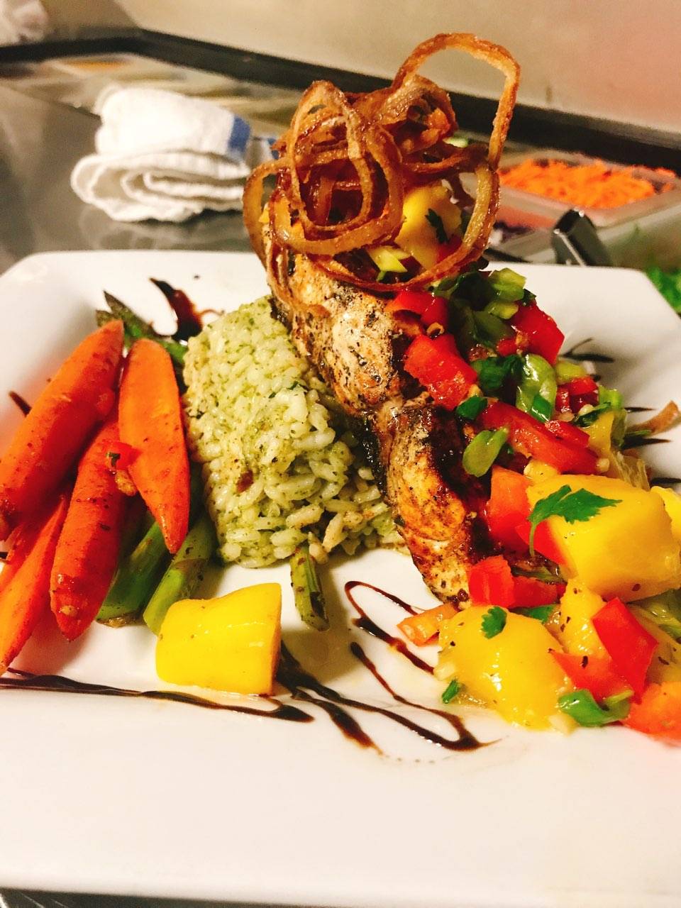 Fugazzis | restaurant | 1441 E Prosperity Ave, Tulare, CA 93274, USA | 5596871454 OR +1 559-687-1454