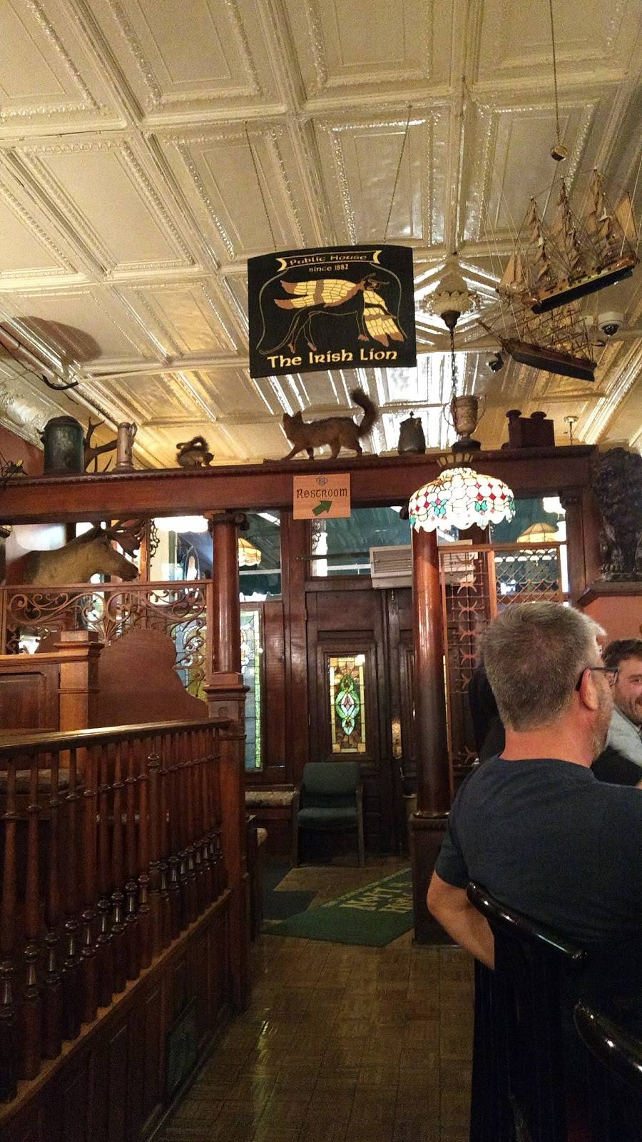 The Irish Lion Glen | restaurant | 220 W Kirkwood Ave, Bloomington, IN 47404, USA | 8123369077 OR +1 812-336-9077